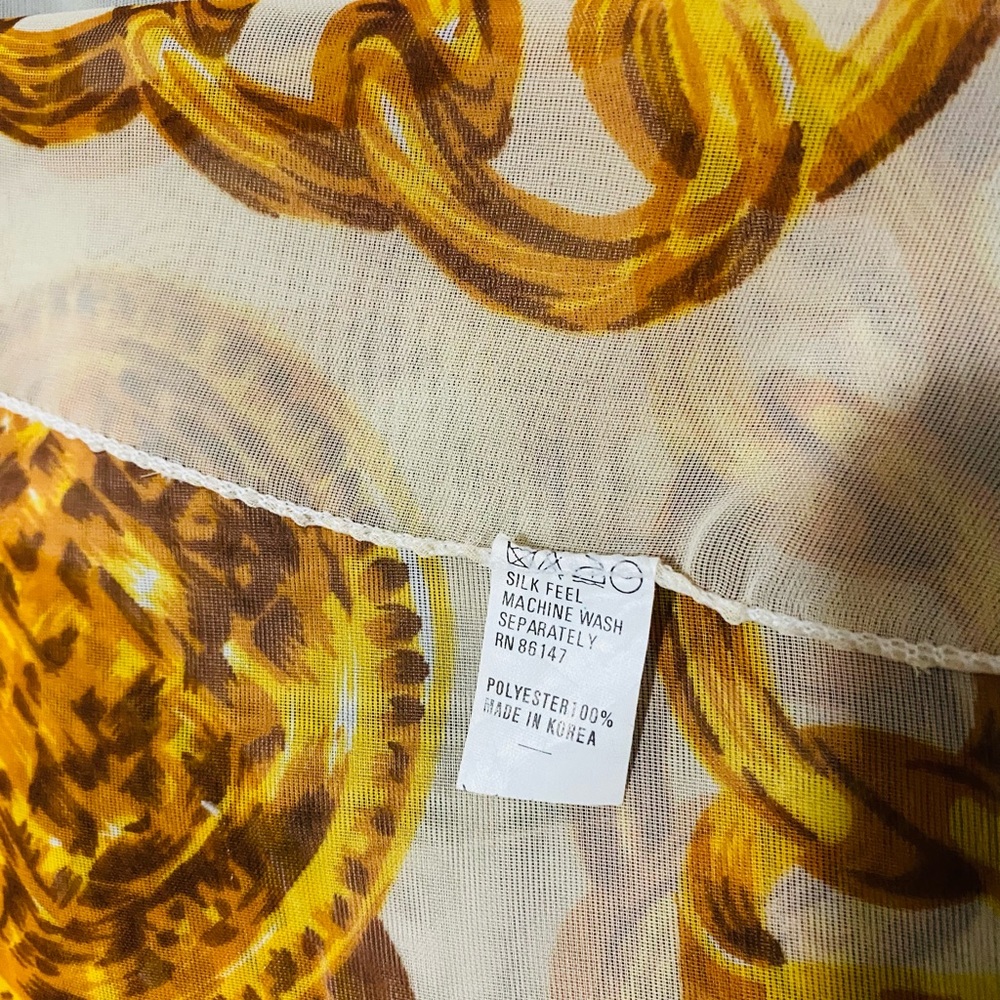 Woman’s scarf size 69.5x21 - Picture 3 of 4